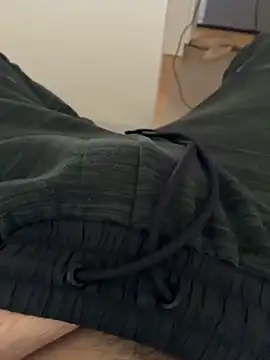 xy monkeyBigCock online show from 25, 2, 2026