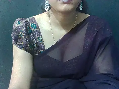 Snapshot of sugandha_bhabhi chatting on 29, 5, 2026 sugandha bhabhi online show from 29, 5, 2026