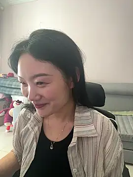 Snapshot of pangtouyubb chatting on 24, 6, 2026 pangtouyubb online show from 24, 6, 2026