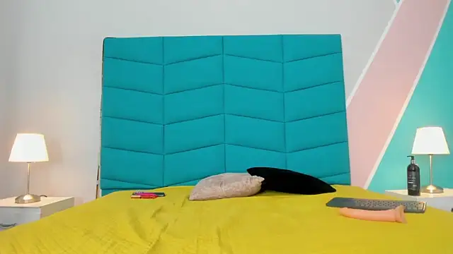 Snapshot of Emilly_wilson_ chatting on 15, 3, 2025 Emilly wilson online show from 15, 3, 2025