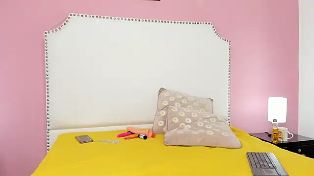 Snapshot of Emilly_wilson_ chatting on 9, 3, 2025 Emilly wilson online show from 9, 3, 2025