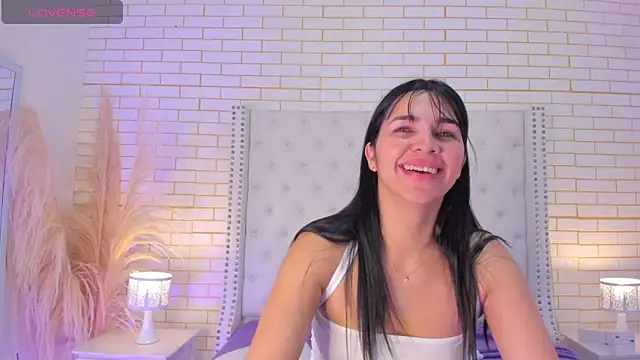 Snapshot of Emilly_wilson_ chatting on 23, 11, 2025 Emilly wilson online show from 23, 11, 2025