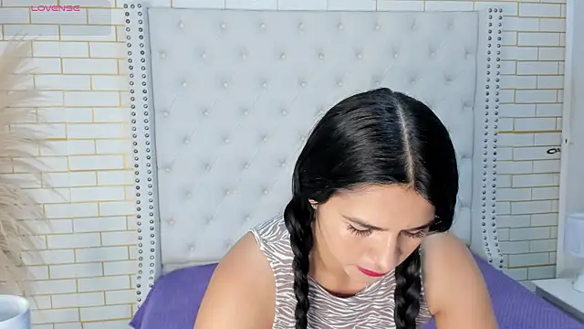 Emilly wilson  online show from 16, 1, 2026