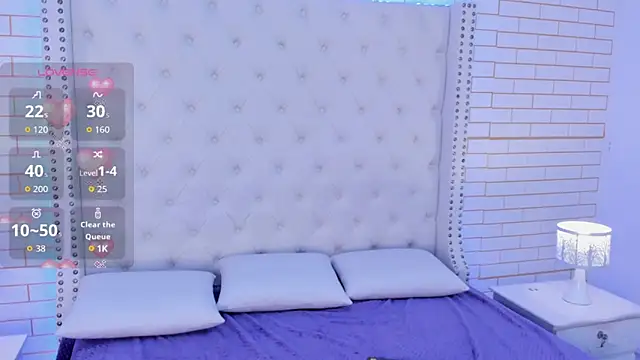 Snapshot of Emilly_wilson_ chatting on 10, 9, 2025 Emilly wilson online show from 10, 9, 2025