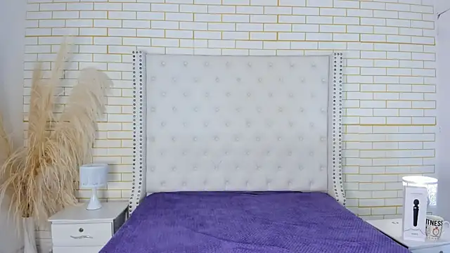 Snapshot of Emilly_wilson_ chatting on 3, 10, 2025 Emilly wilson online show from 3, 10, 2025