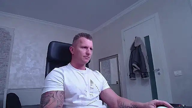 RomeoMalcolm online show from 21, 3, 2025