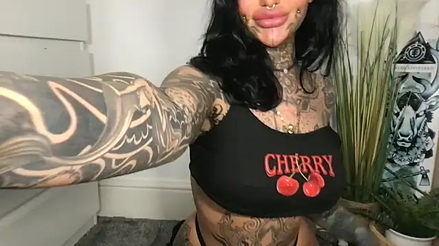 Snapshot of Peaches_and_the_Cream chatting on 2, 3, 2026 Peaches and the Cream online show from 2, 3, 2026