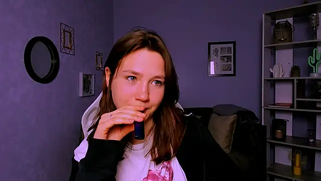 helli belli online show from 10, 3, 2025