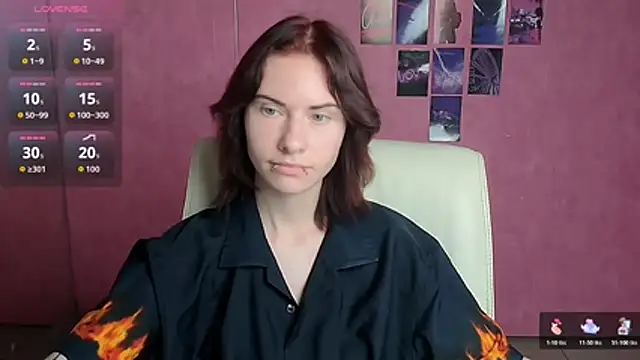 Snapshot of Fiona_Night chatting on 19, 7, 2026 Fiona Night online show from 19, 7, 2026