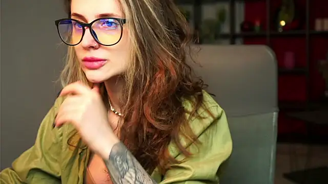 OliviaMcClean online show from 8, 2, 2026