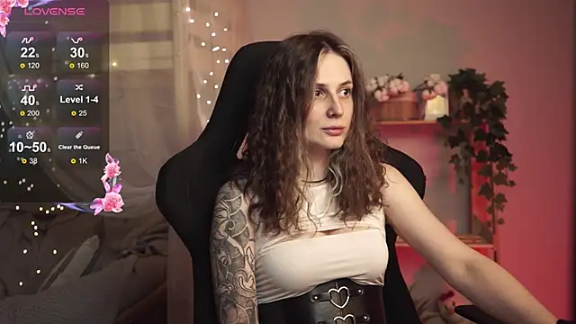 Snapshot of OliviaMcClean chatting on 29, 9, 2025 OliviaMcClean online show from 29, 9, 2025