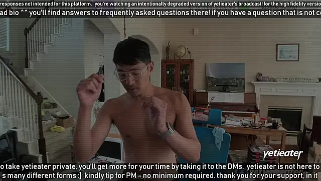 Snapshot of yetieater chatting on 11, 3, 2025 yetieater online show from 11, 3, 2025