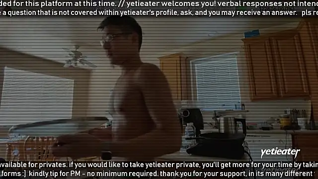 Snapshot of yetieater chatting on 6, 7, 2026 yetieater online show from 6, 7, 2026