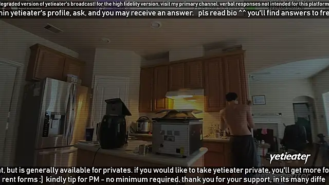 Snapshot of yetieater chatting on 9, 2, 2025 yetieater online show from 9, 2, 2025