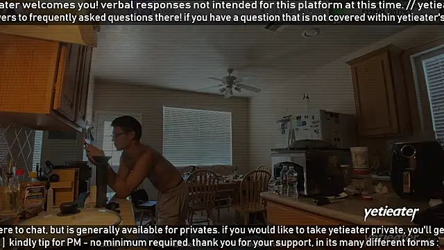 Snapshot of yetieater chatting on 13, 6, 2026 yetieater online show from 13, 6, 2026