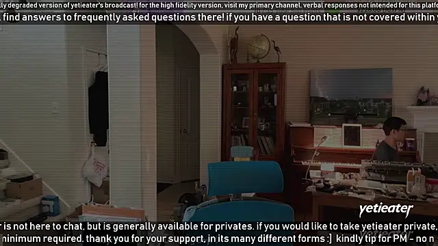 Snapshot of yetieater chatting on 24, 1, 2025 yetieater online show from 24, 1, 2025