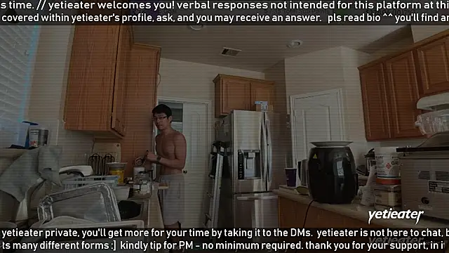 Snapshot of yetieater chatting on 6, 2, 2026 yetieater online show from 6, 2, 2026