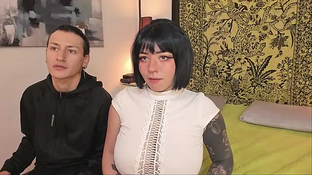 Aria and orien online show from 15, 10, 2025