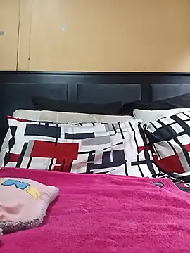 JuicyMilkyTizzy online show from 17, 6, 2026