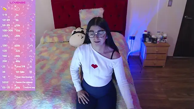 Saray honey04 online show from 26, 9, 2025