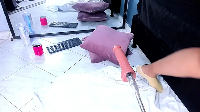 Melissa 23  online show from 13, 4, 2026