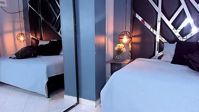 Melissa 23  online show from 25, 10, 2025