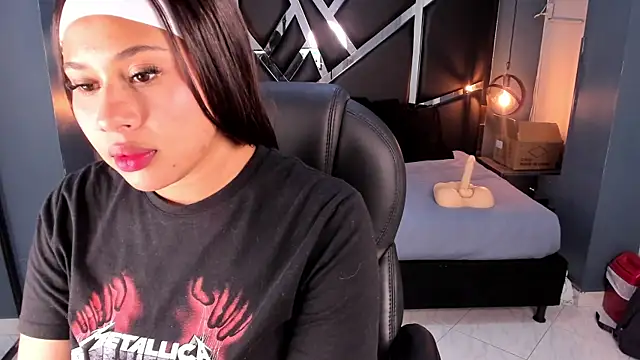 Melissa 23  online show from 18, 12, 2025