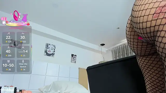 ElectraRhodes1 online show from 12, 10, 2025