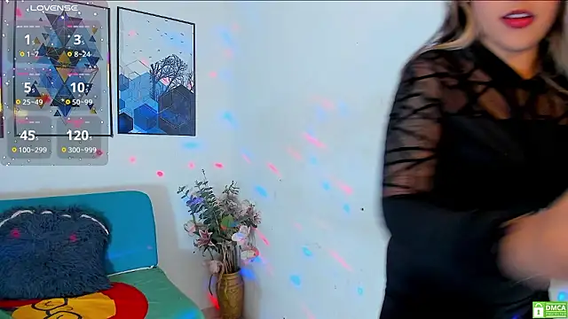 naughty fox girl online show from 7, 2, 2026