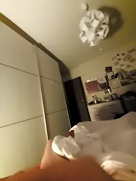 Cazzettostorto99 online show from 17, 9, 2025