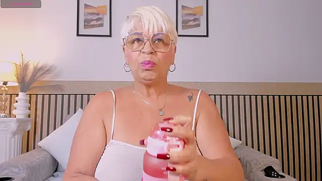 Lucy Milf 68 online show from 2, 4, 2026