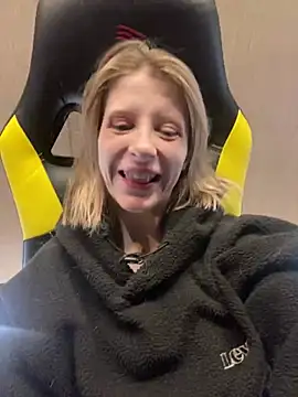 amorearte m online show from 2, 3, 2025