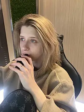 amorearte m online show from 12, 3, 2025