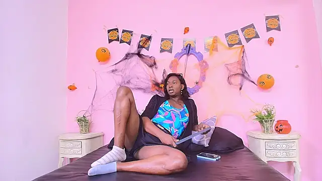 Snapshot of NehandaClarck_ chatting on 16, 10, 2025 NehandaClarck online show from 16, 10, 2025