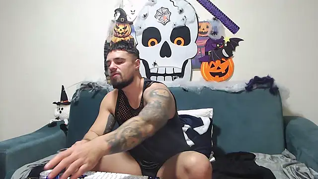 Tiberius hunk online show from 3, 11, 2025