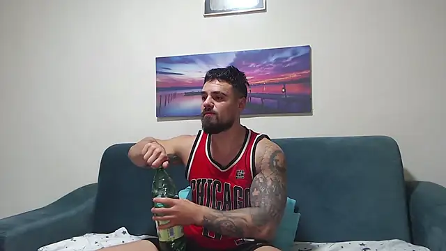 Tiberius hunk online show from 19, 10, 2025