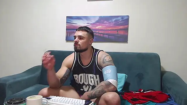 Tiberius hunk online show from 8, 1, 2026