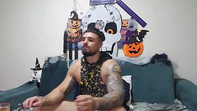 Tiberius hunk online show from 4, 11, 2025