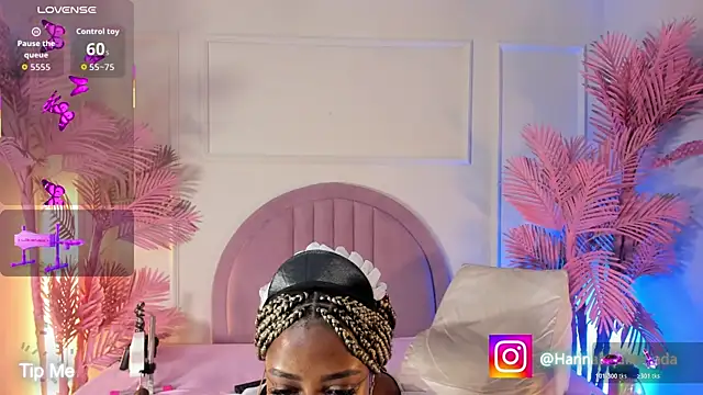 Snapshot of Hanaahquinn chatting on 17, 7, 2026 Hanaahquinn online show from 17, 7, 2026