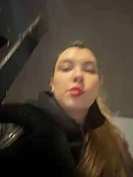 HannaJohnson online show from 7, 3, 2025