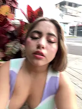 lunaxxx 69 online show from 26, 3, 2026