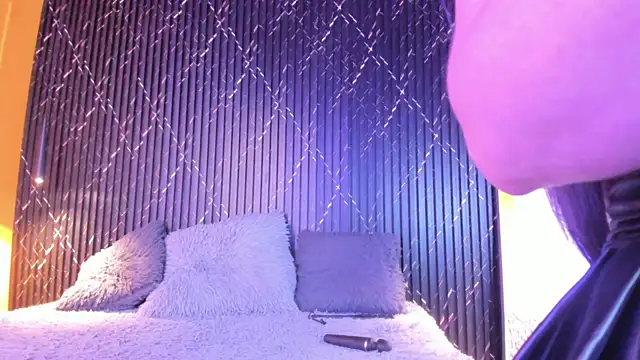 Annie paradise17 online show from 29, 10, 2025