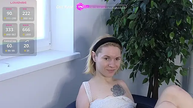 EmmaGallen online show from 14, 10, 2025