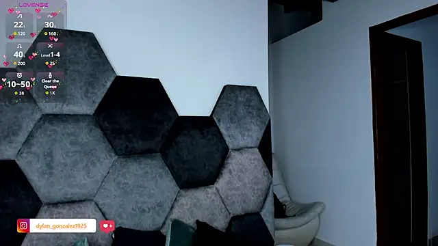 Dylan Turnerr online show from 9, 9, 2025