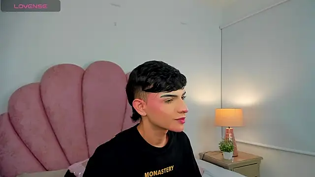 Dylan Turnerr online show from 6, 3, 2025