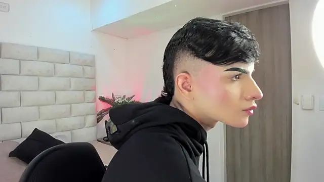 Dylan Turnerr online show from 11, 3, 2025