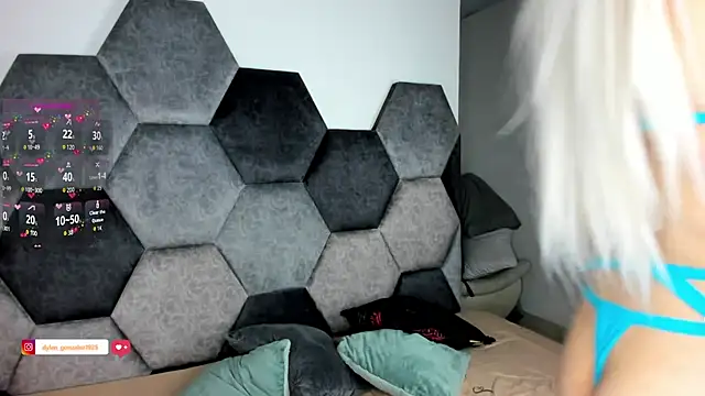 Dylan Turnerr online show from 10, 9, 2025