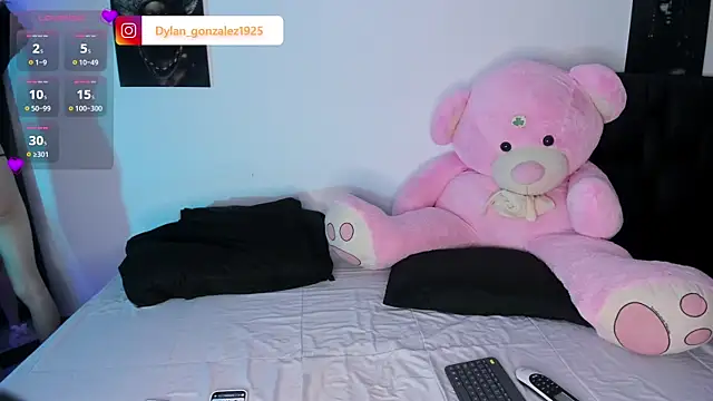 Snapshot of Dylan_Turnerr chatting on 12, 6, 2026 Dylan Turnerr online show from 12, 6, 2026