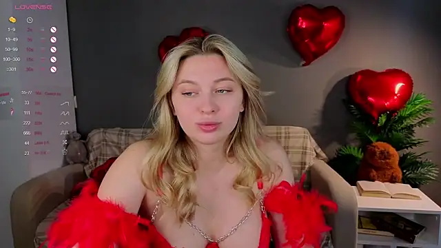 Snapshot of christie_luv chatting on 14, 2, 2026 christie luv online show from 14, 2, 2026