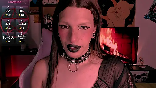 Loona s online show from 4, 3, 2025